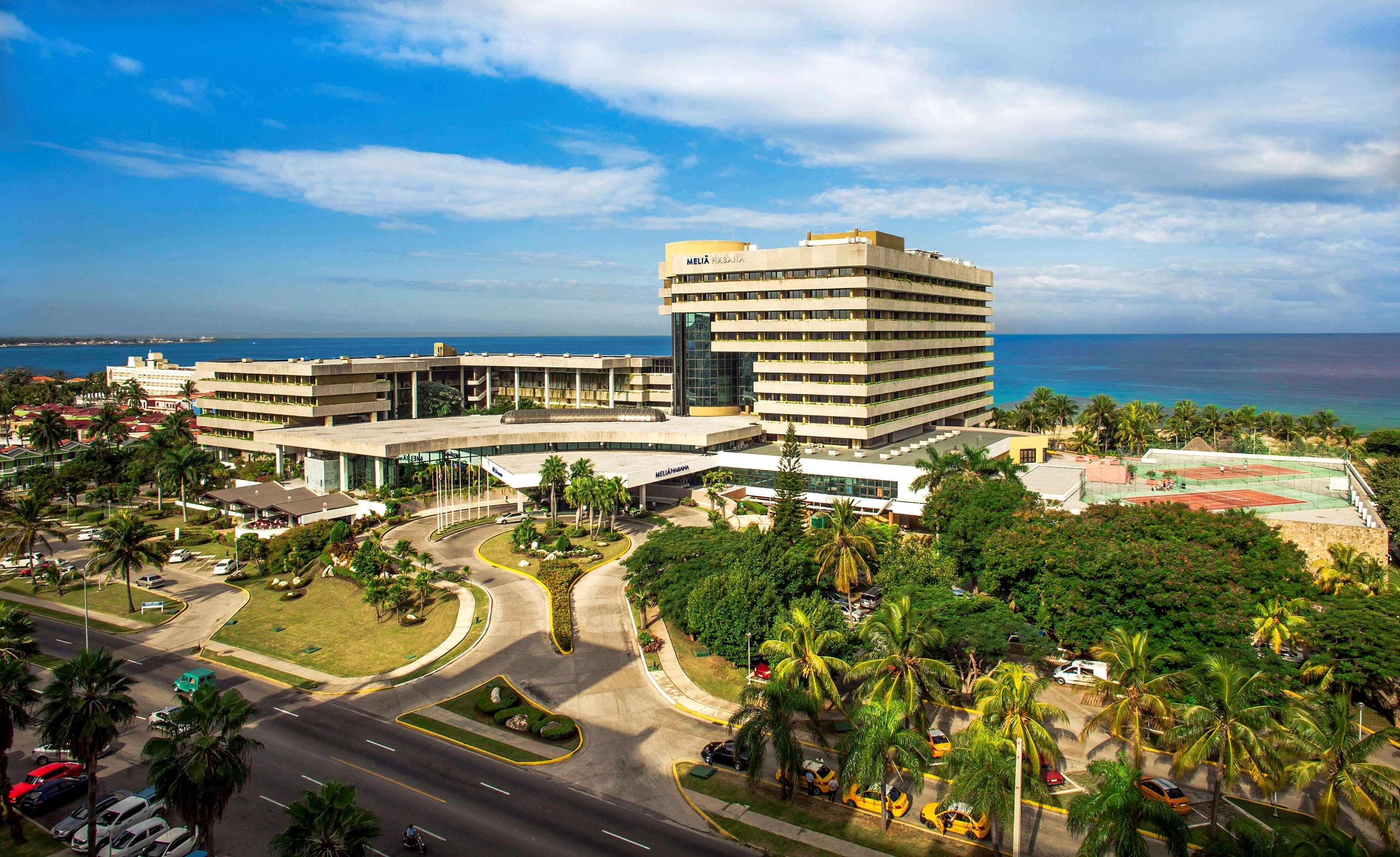 Отель Melia Habana Гавана Экстерьер фото